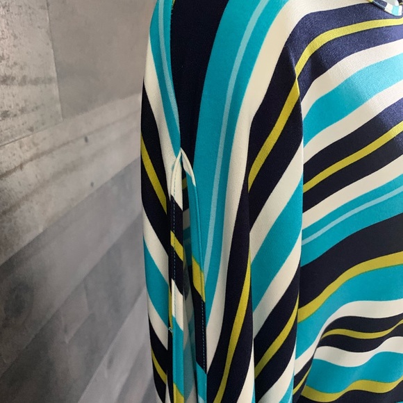 Calvin Klein Open Sleeve Dress - Picture 10 of 10